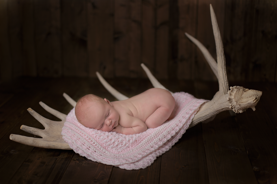 unique-humboldt-saskatoon-newborn-photography