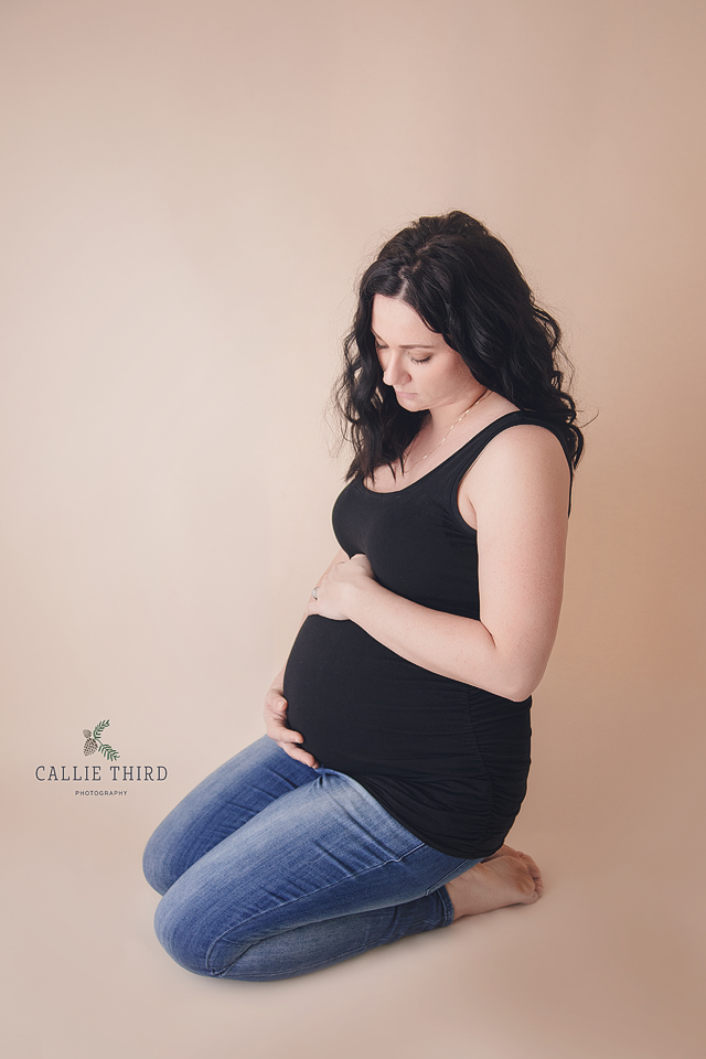 beautiful baby bump saskatoon maternity photographer 1